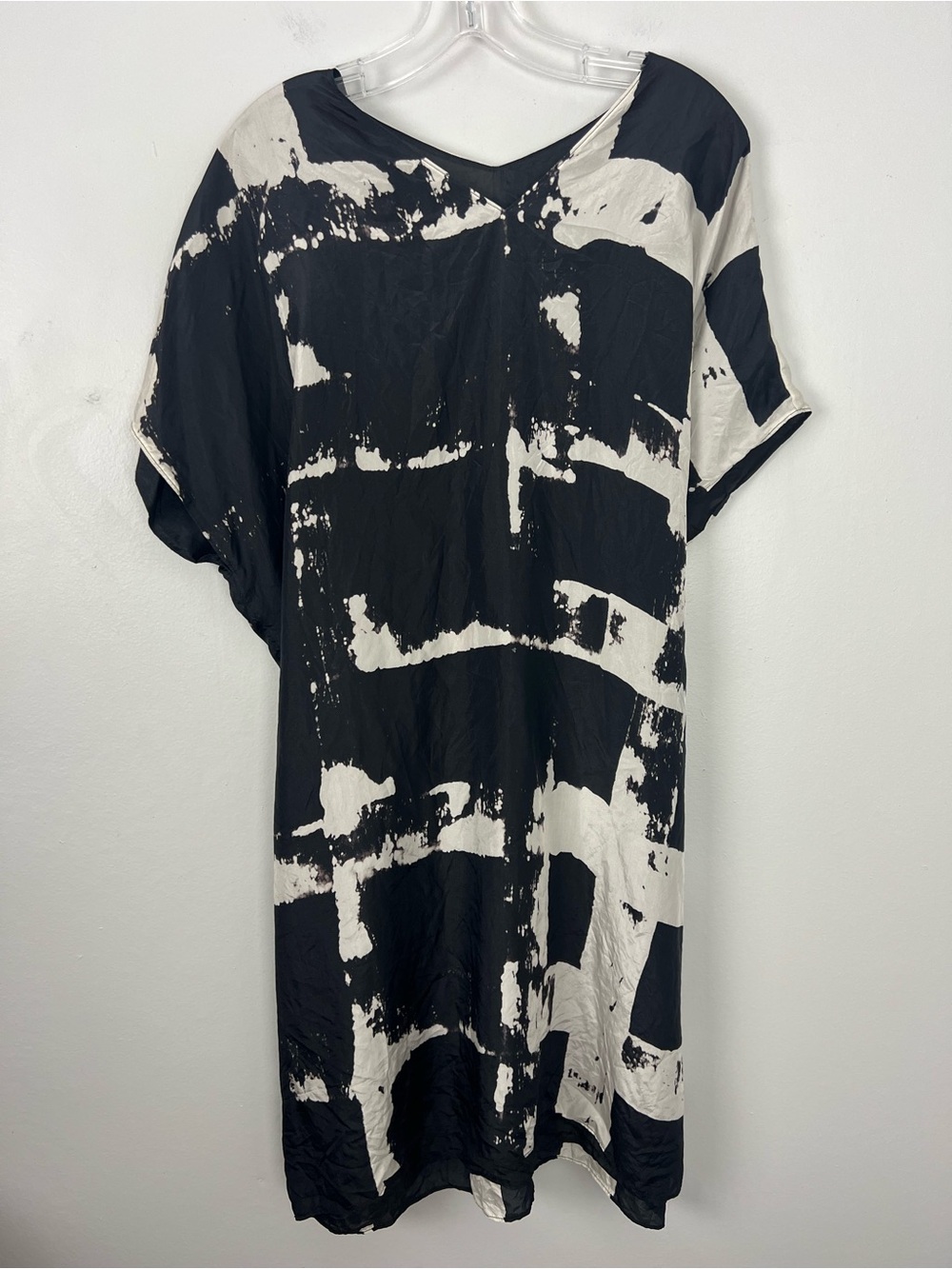 Eileen Fisher 100% Silk Black & White Abstract Dress